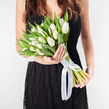 Букет из 25 тюльпанов "Арктик"