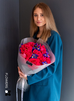 Букет "Равейдж Миди" Mate