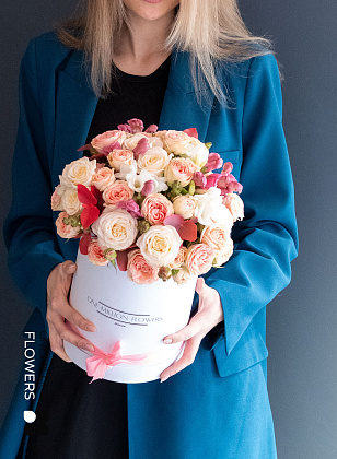 Коробка "Амми" Midi White